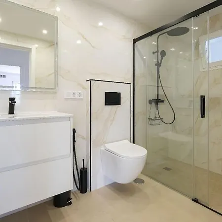 Spacious That Has It All! Villa *