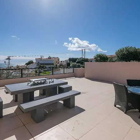 Villa Spacious That Has It All! Fuengirola